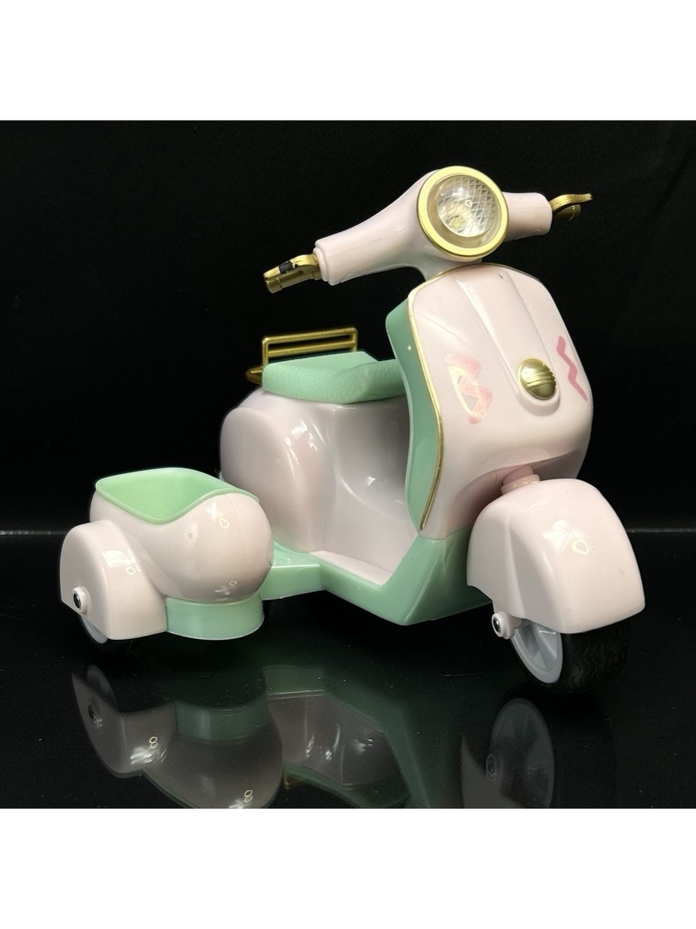 Battat Lori Doll Scooter Let’s Go For a Spin 6" FM Radio Light & Sound *Tested*